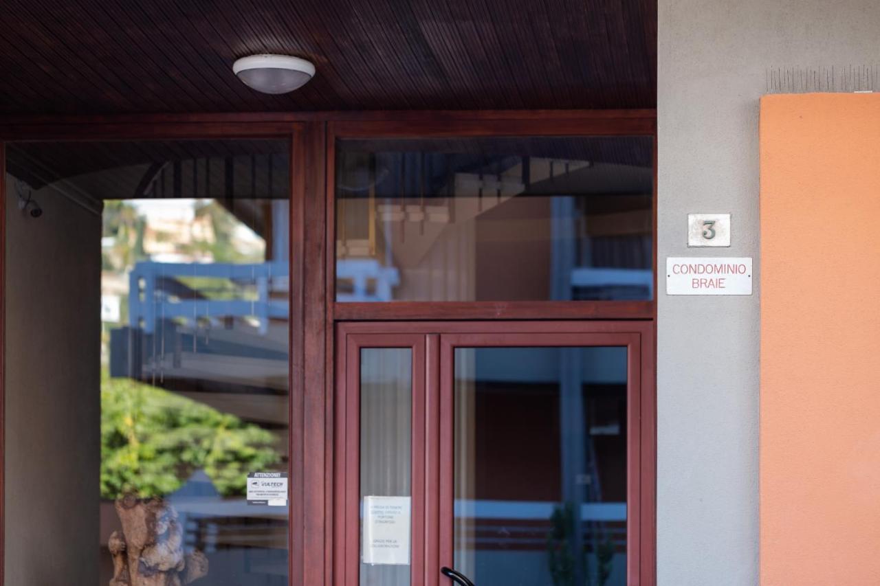 110 - Casa Sole Vista Mare, In Centro 100 Metri Spiaggia Daire Bordighera Dış mekan fotoğraf